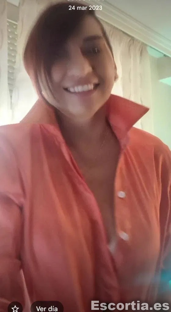 Andrea photo 5