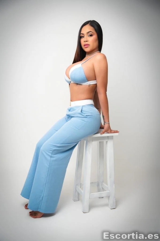 Mariana photo 7