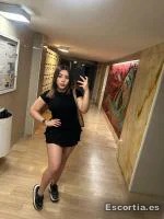 Samantha photo 2