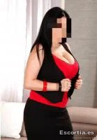 Laura photo 10
