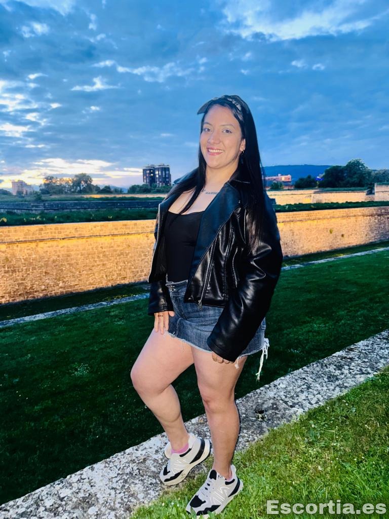 Valentina escort Pamplona