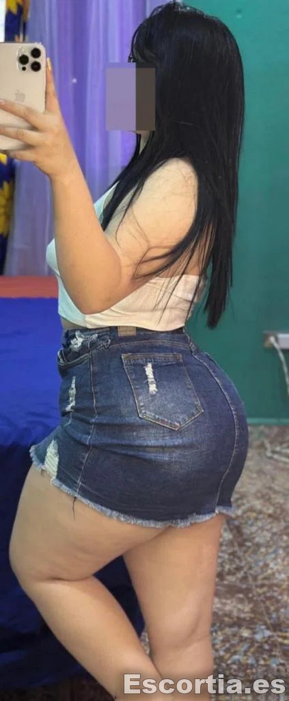 Escort latina 30 photo 7