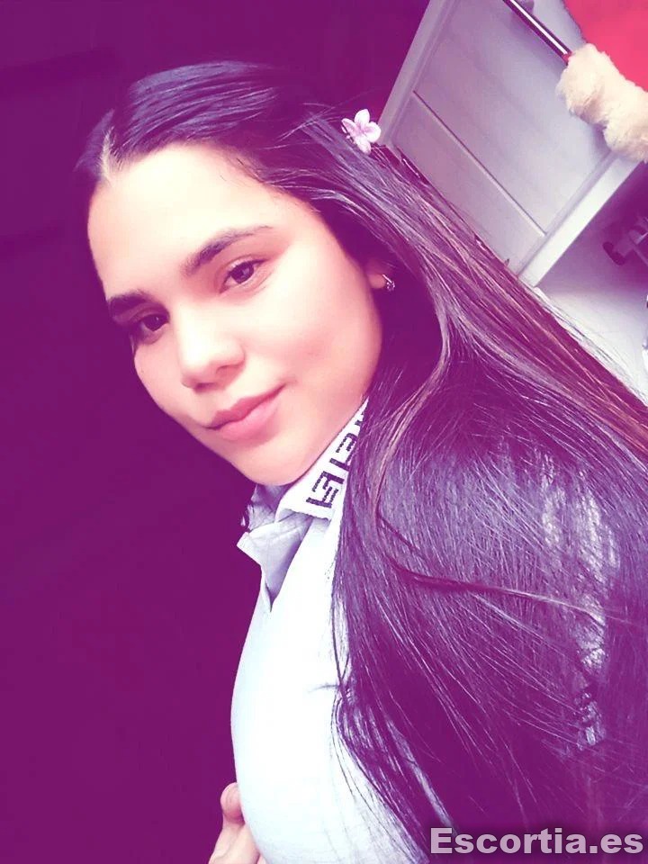 Laura photo 3