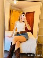 Camila photo 8