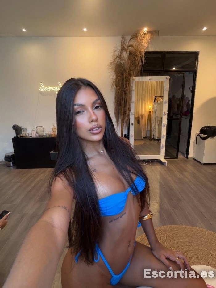 Yasmin photo 4