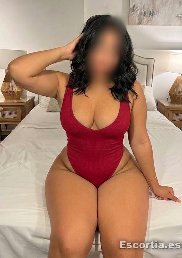 Escort latina 25 photo 2