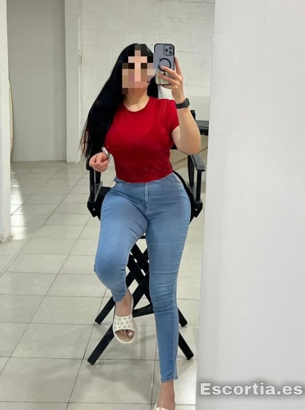 Señorita latina 30 escort Madrid