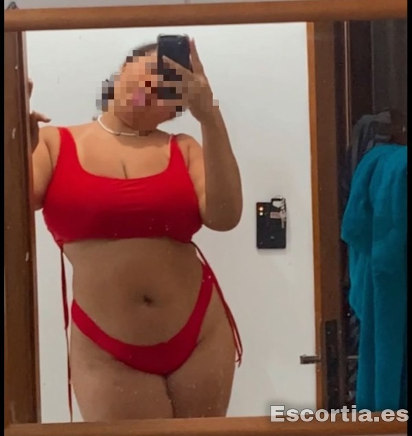 Escort latina 25 photo 2