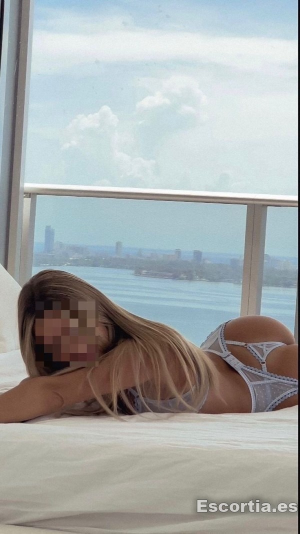 Señorita latina 25 escort Madrid