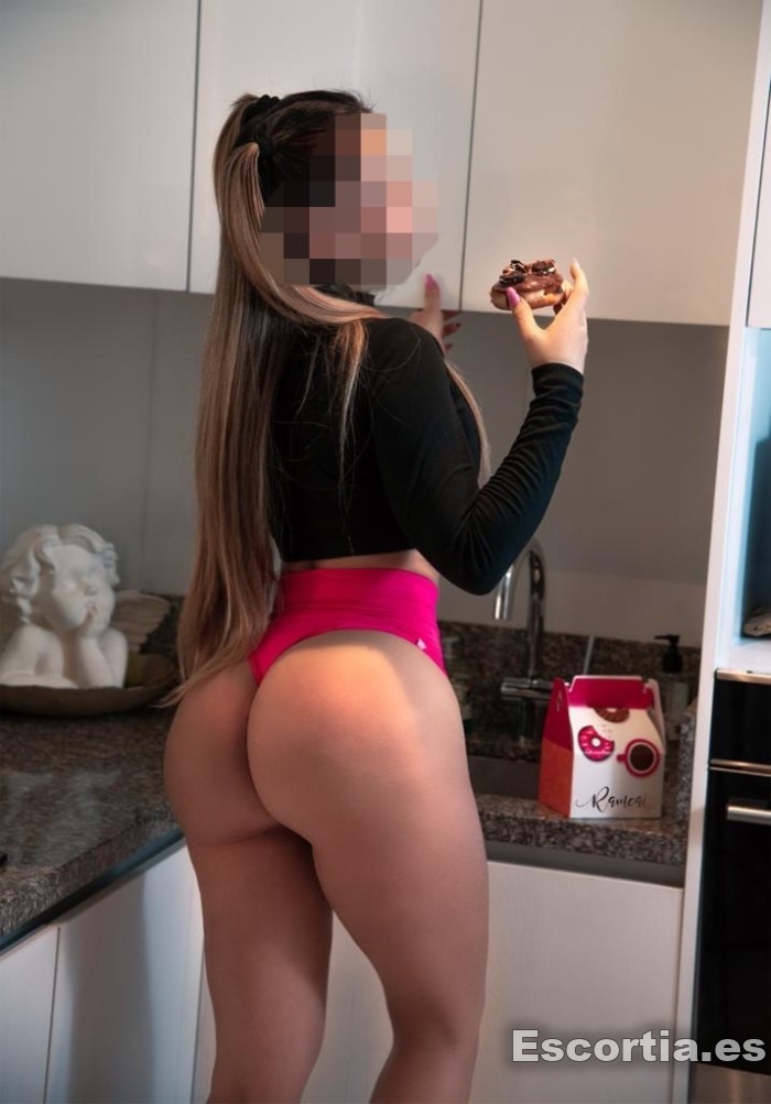 Escort latina 20 photo 7