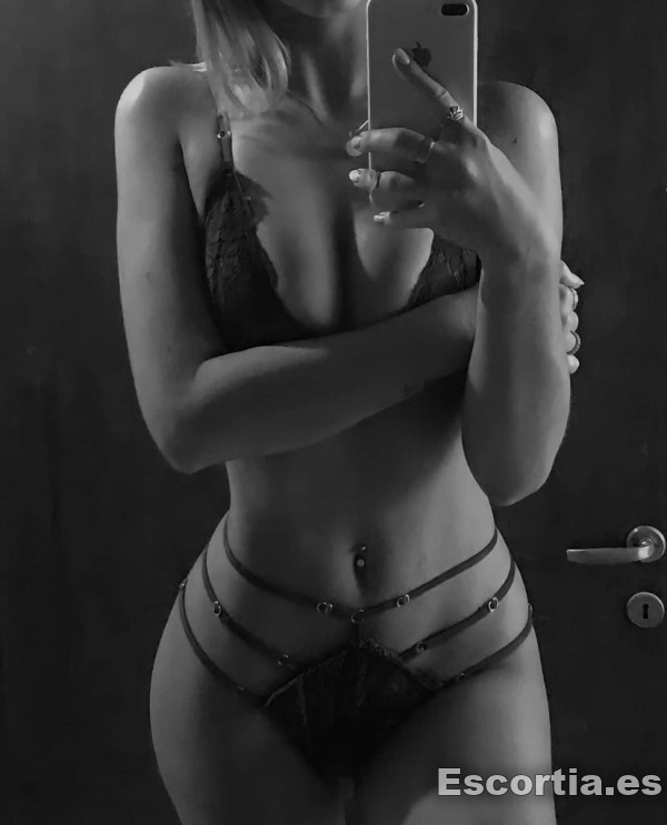 Emma photo 5