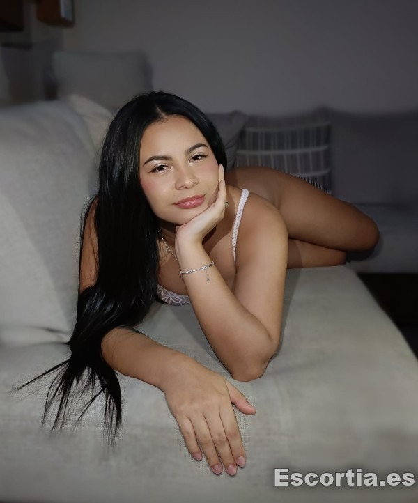 Escort latina 22 photo 5