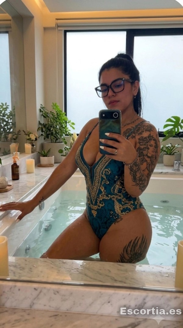 Monica escort Málaga