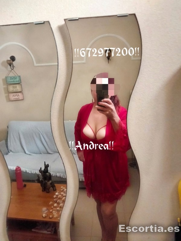 Escort latina 40 photo 3
