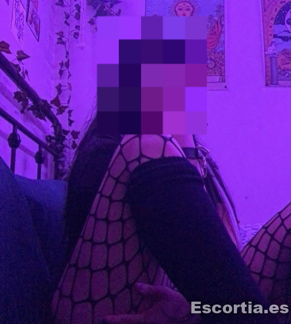 Naomi Anitos photo 2