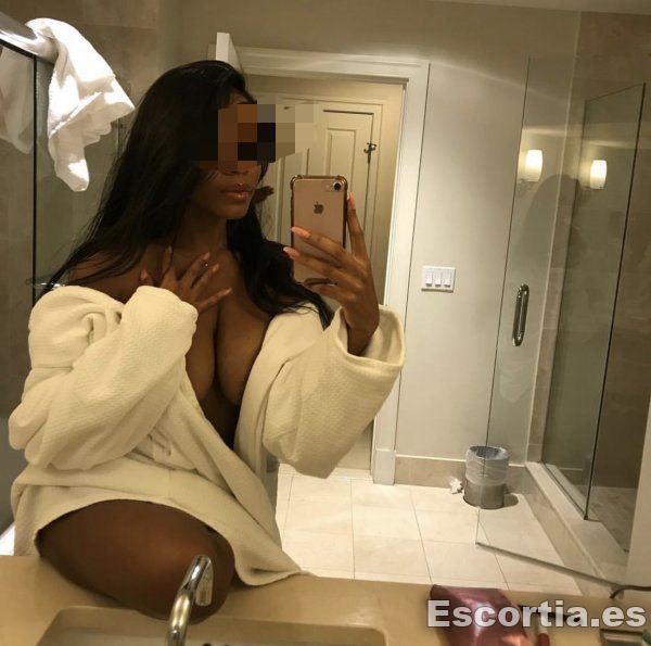 Señorita latina 25 photo 2
