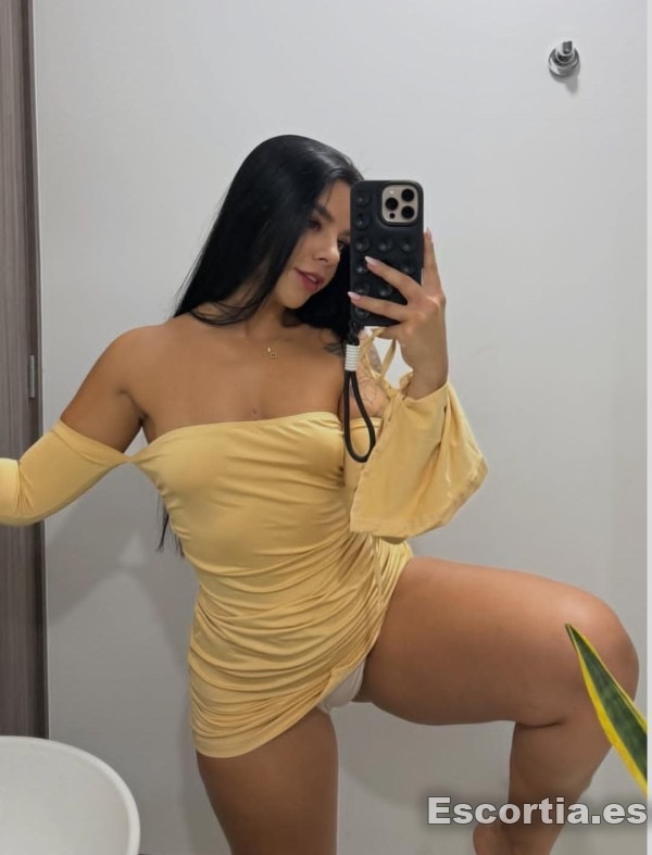 Escort latina 22 photo 5