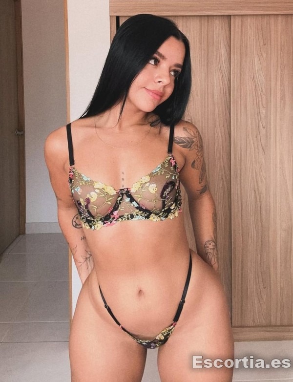 Escort latina 22 photo 6