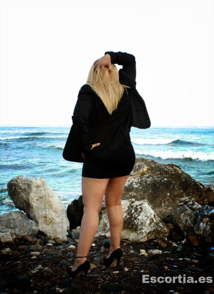 Marcela photo 4