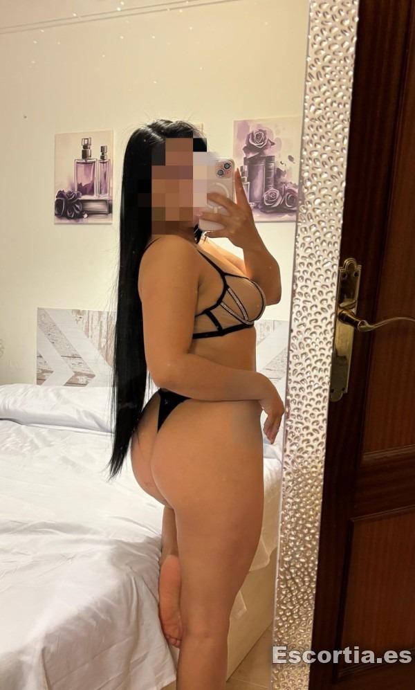 Escort latina 22 photo 2