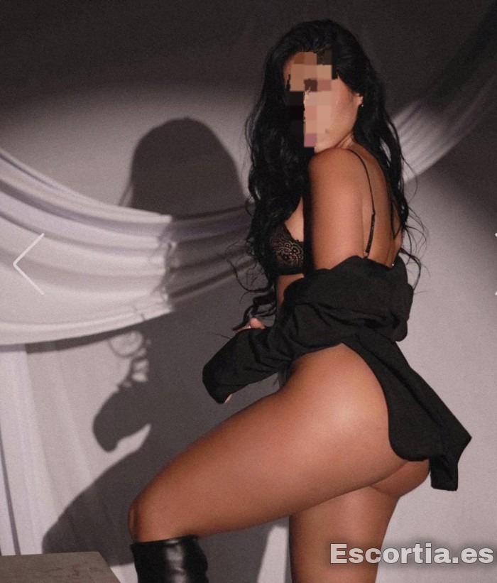 Liz photo 10