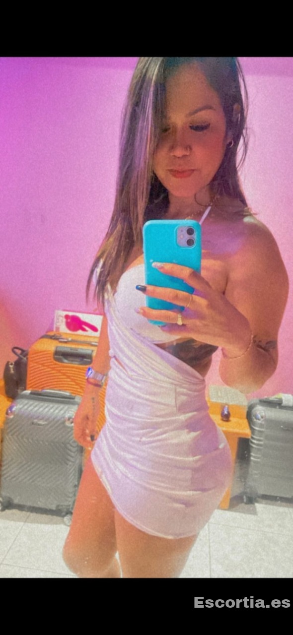 Andrea photo 3