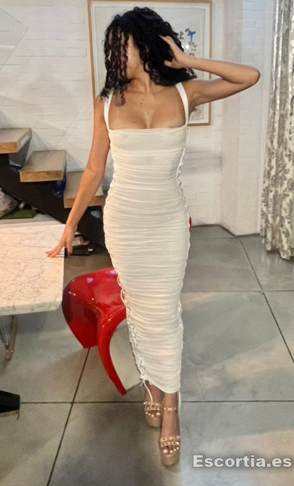 Zoe escort Marbella