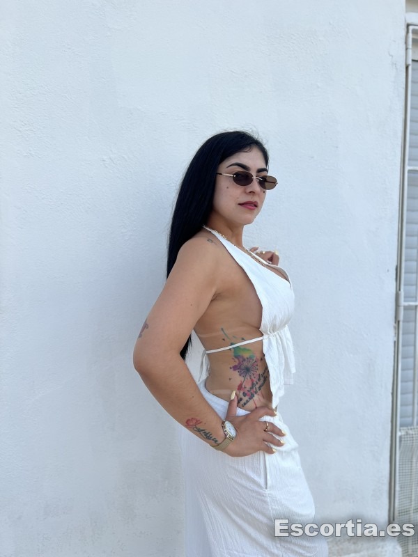 Mia photo 5