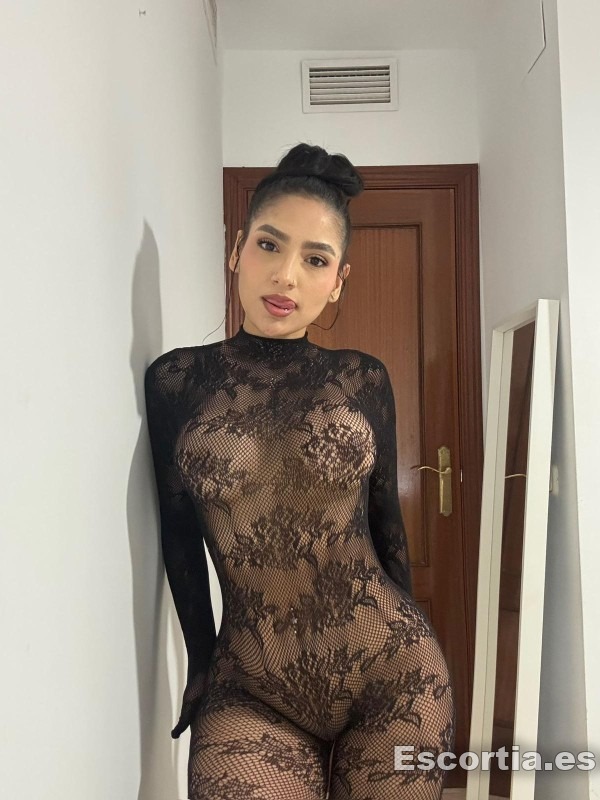 Señorita colombiana 20 escort Málaga