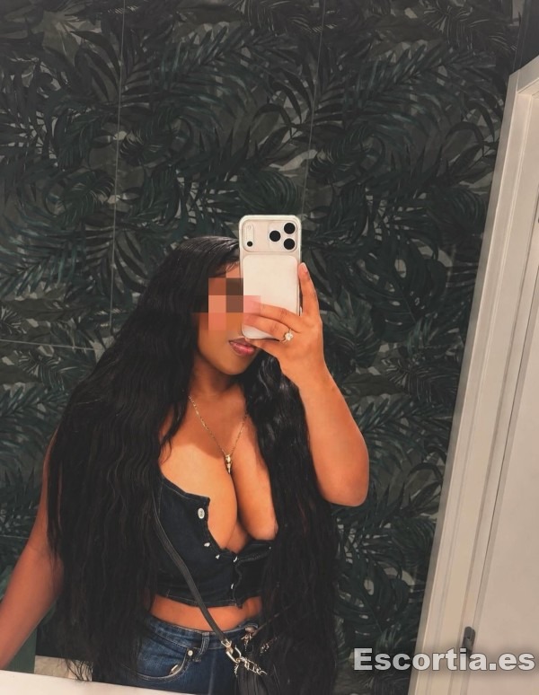 Nicol escort Murcia