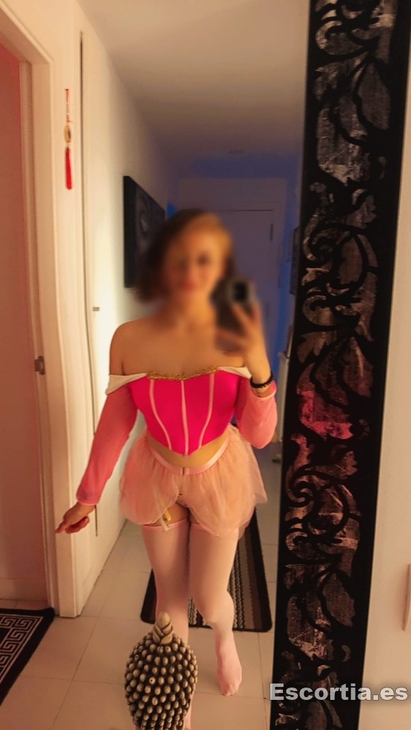 Mia photo 6