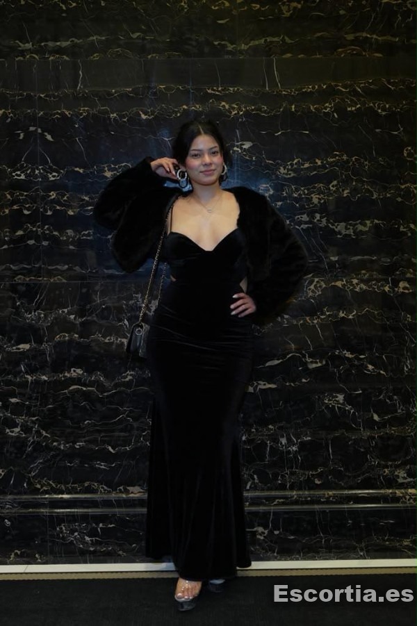 Erika photo 2
