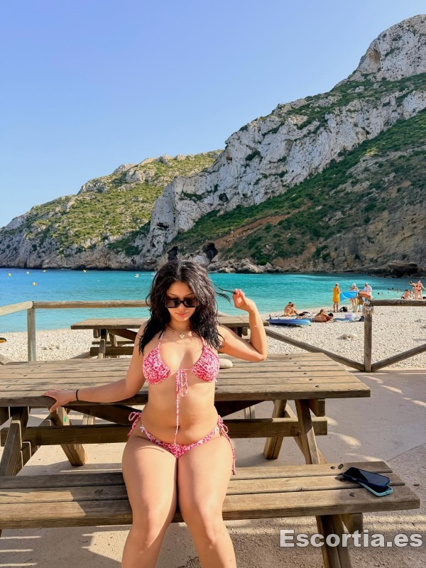 Erika photo 7