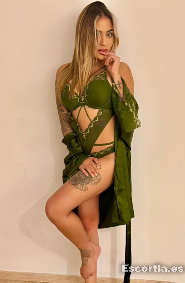 Evelyn photo 4