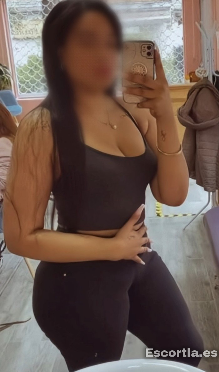 Escort dominicana 25 photo 2