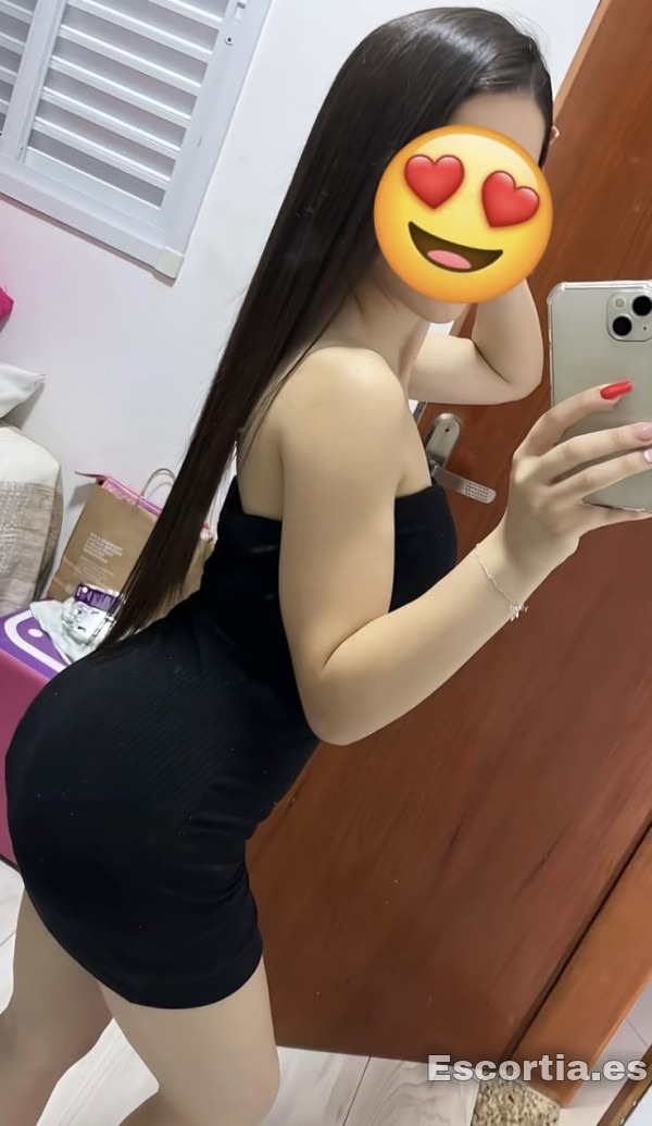 Escort latina 18 photo 6