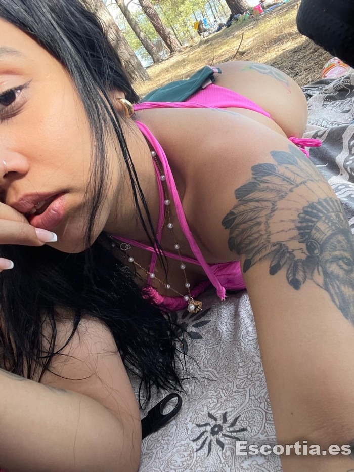 Camila photo 2