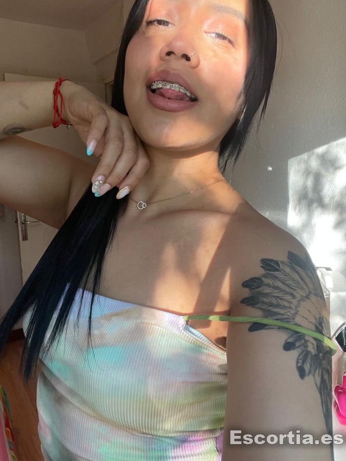 Camila photo 6
