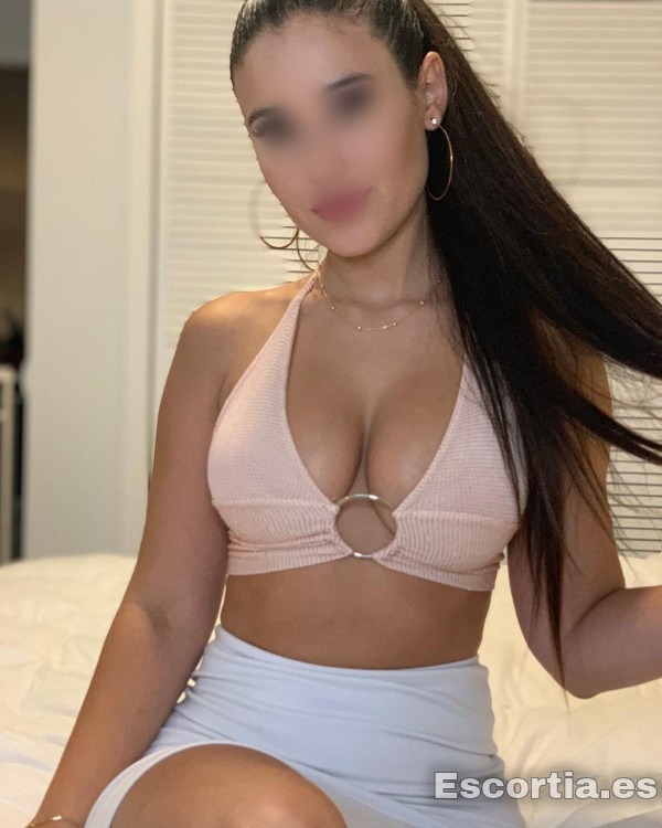 Escort latina 25 photo 3