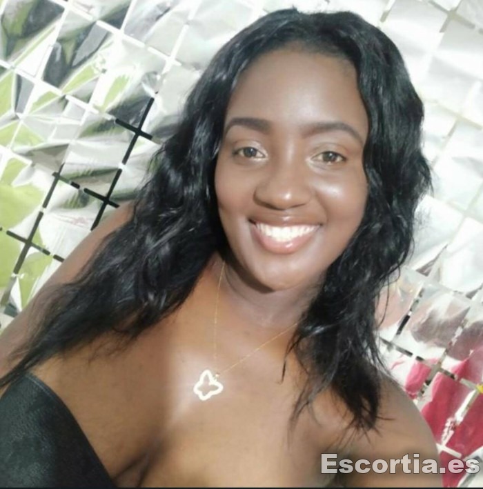 Escort latina 24 photo 6
