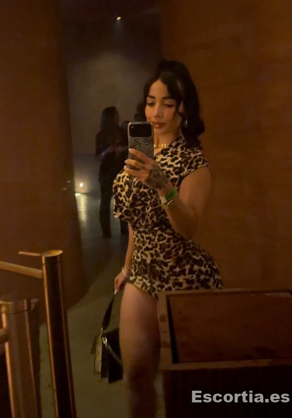 Escort colombiana 23 photo 8