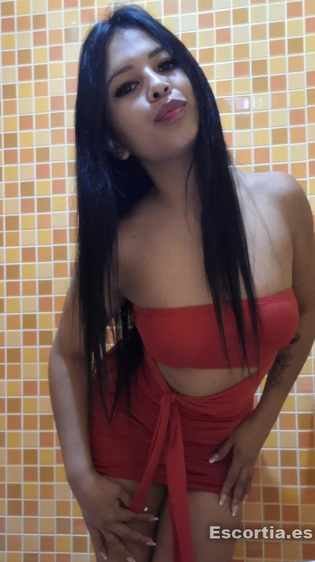 Escort latina 26 photo 3