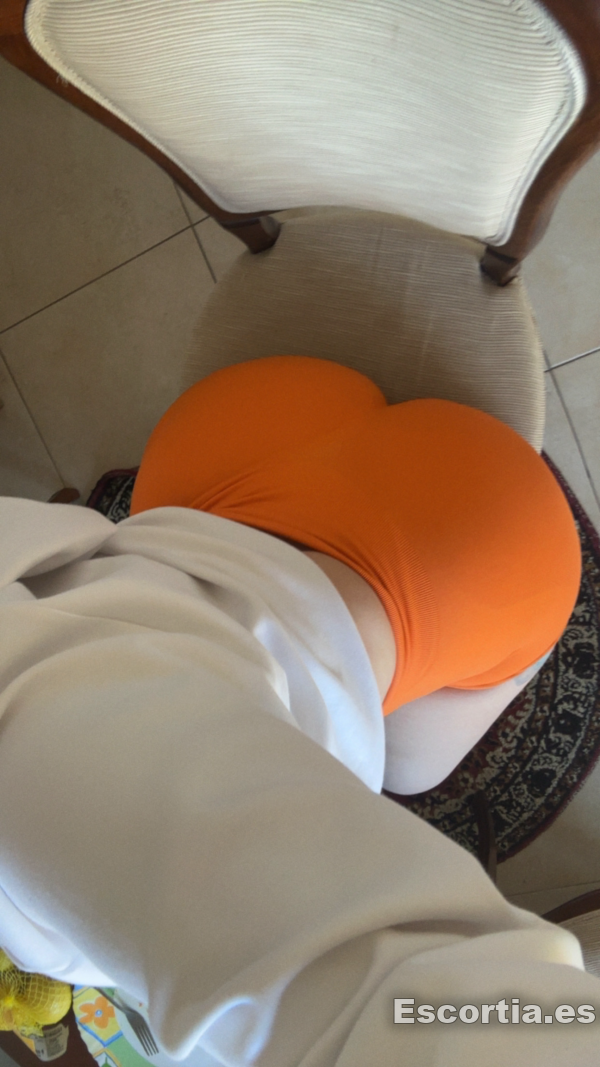 Escort latina 26 photo 3