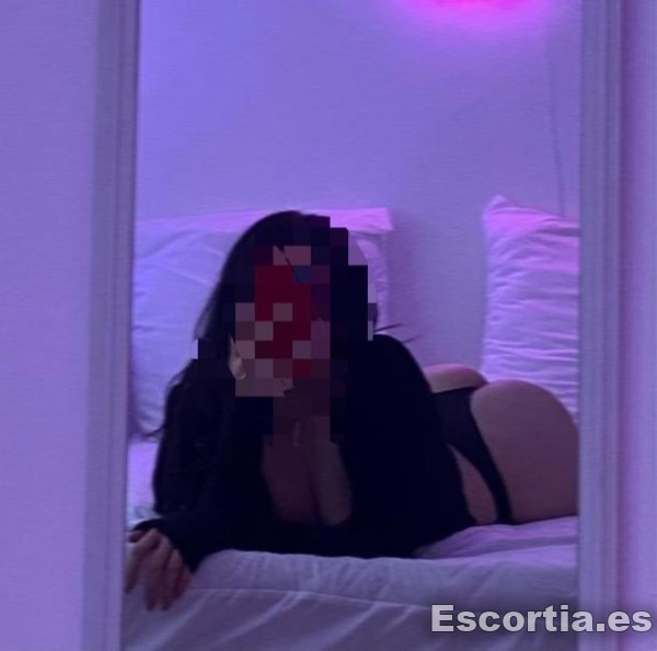 Escort latina 26 photo 4