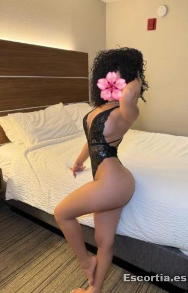 Raysa escort Valladolid