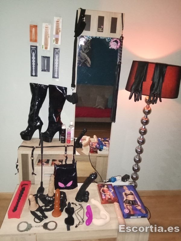Escort latina 32 photo 3