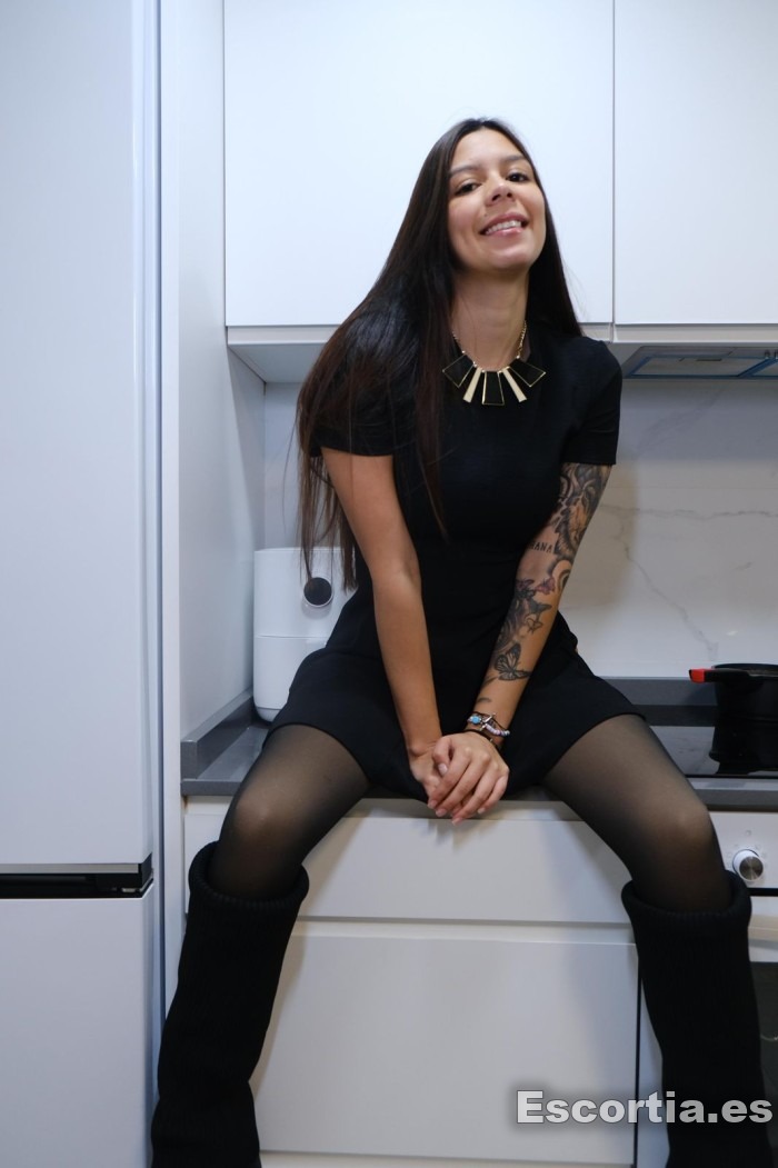 Puta latina 23 photo 3