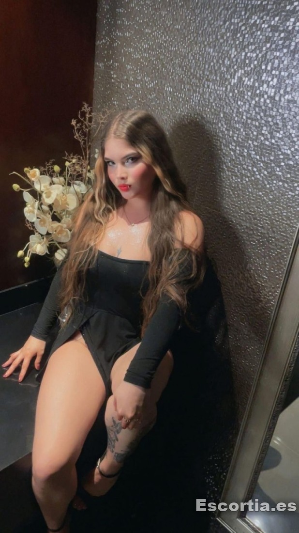 Sara photo 2