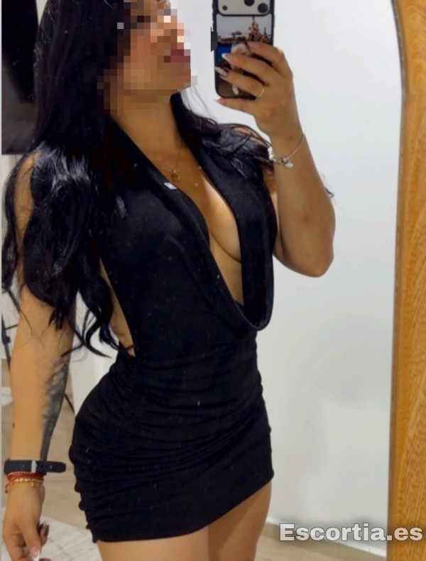 Mia photo 3