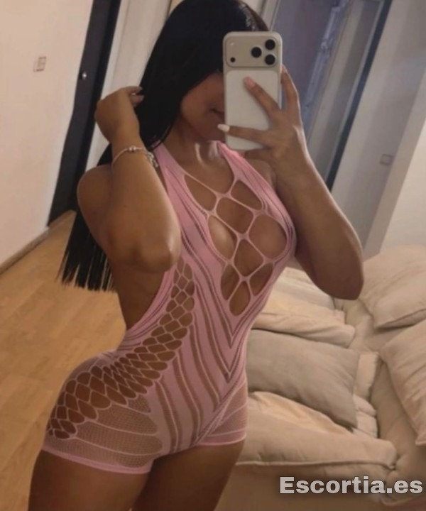 Mia photo 5